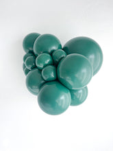 Load image into Gallery viewer, Tuftex 11&quot; Latex Balloon - Pastel Evergreen
